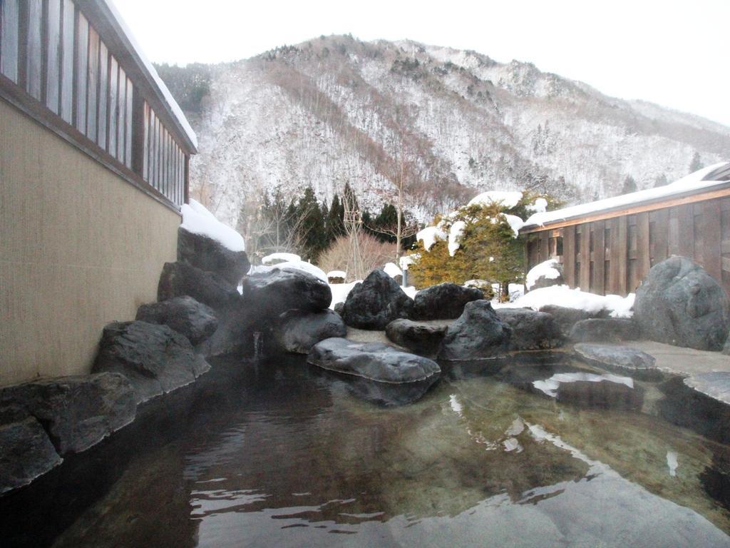 Konji Ryokan Hotel Takayama  Exterior photo